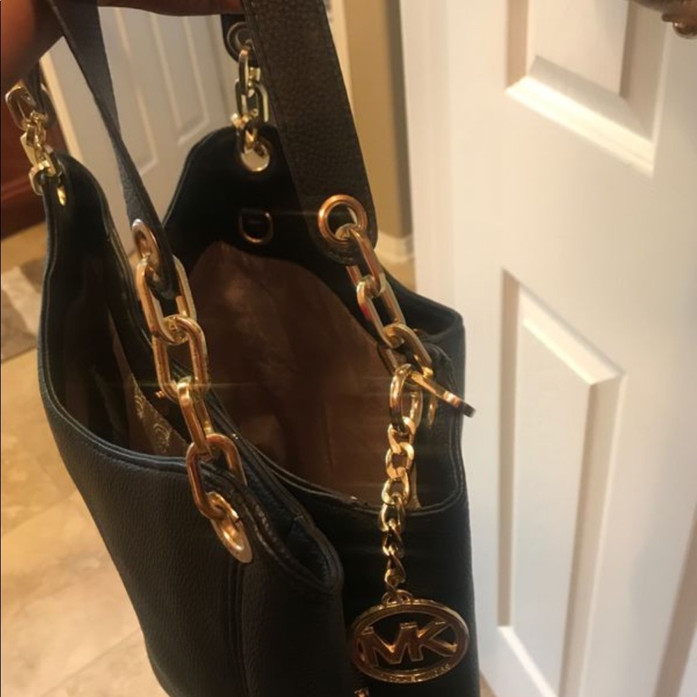 Purse - Picture 3 of 3